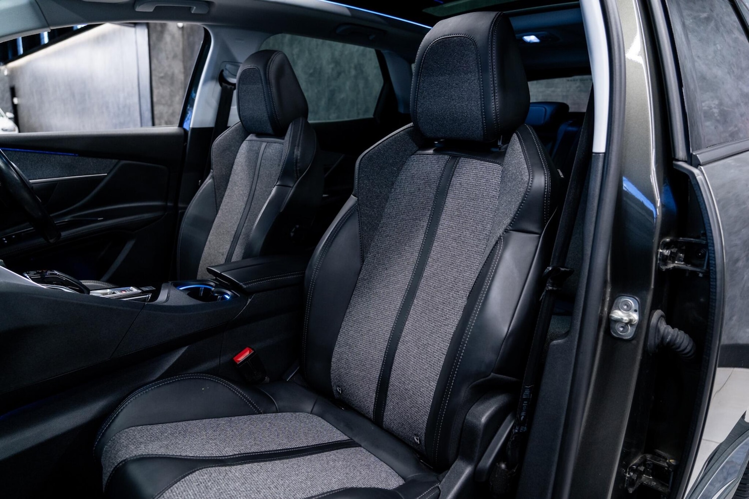 Used Peugeot 3008 2017 for sale - 78073115: Photo 41