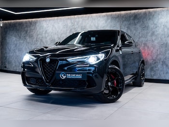 Used Alfa Romeo Stelvio 2019 for sale - 78695437: Photo