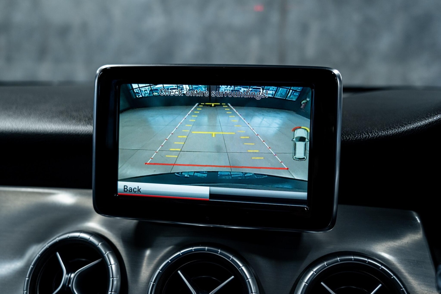 Used Mercedes-Benz CLA 2013 for sale - 77993690: Photo 2