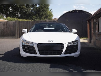 Used Audi R8 2010 for sale - 77838732: Photo