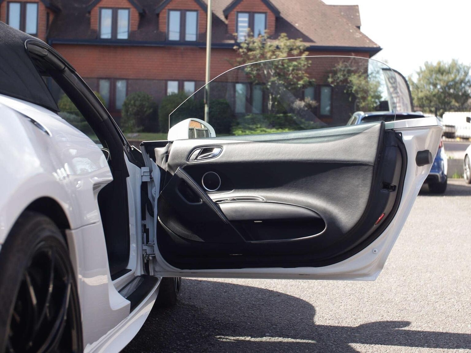 Used Audi R8 2010 for sale - 77838732: Photo 6