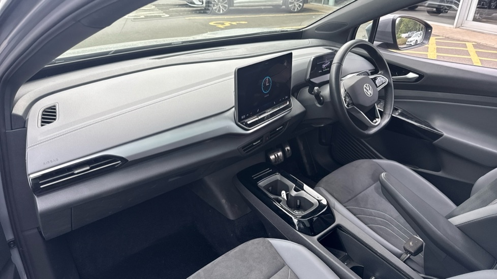 Used Volkswagen ID.5 2024 for sale - 76888855: Photo 2