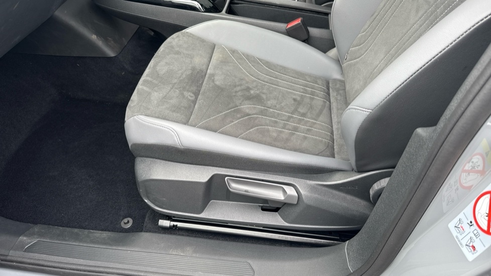 Used Volkswagen ID.5 2024 for sale - 76888855: Photo 35