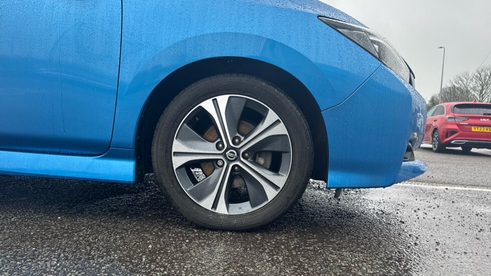 Used Nissan Leaf 2021 for sale - 76861802: Photo 17