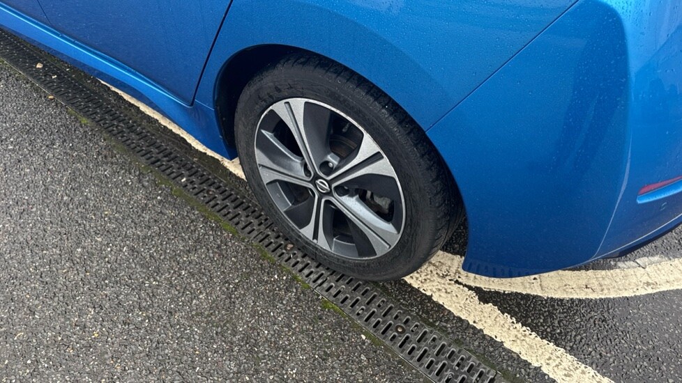 Used Nissan Leaf 2021 for sale - 76861802: Photo 29