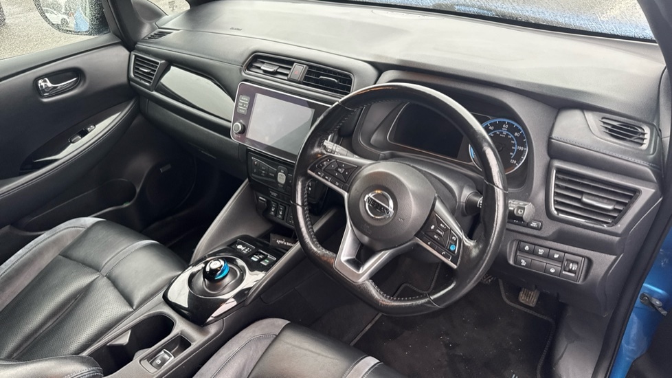 Used Nissan Leaf 2021 for sale - 76861802: Photo 9