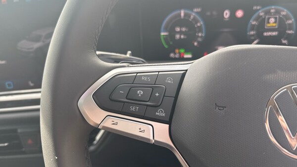 Used Volkswagen Touran 2025 for sale - 75641200: Photo 30
