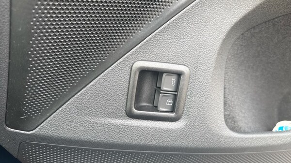 Used Volkswagen Touran 2025 for sale - 75641200: Photo 44
