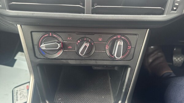 Used Volkswagen Polo 2021 for sale - 76112177: Photo 43