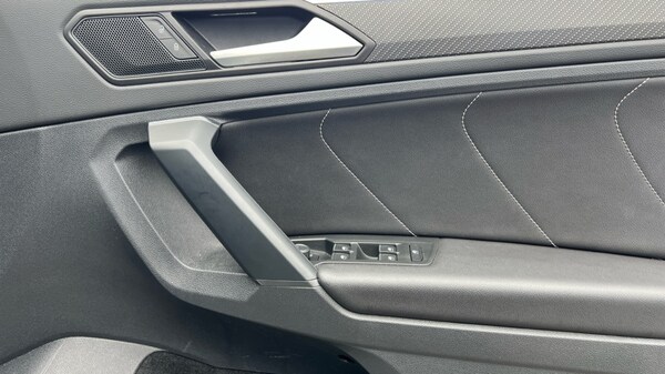 Used Volkswagen Tiguan 2023 for sale - 75652746: Photo 37