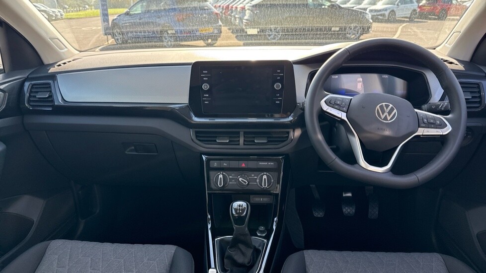 Used Volkswagen T-Cross 2025 for sale - 76328131: Photo 12