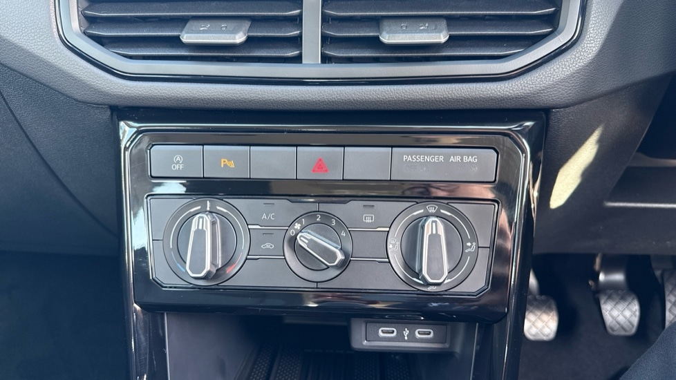 Used Volkswagen T-Cross 2025 for sale - 76328131: Photo 17