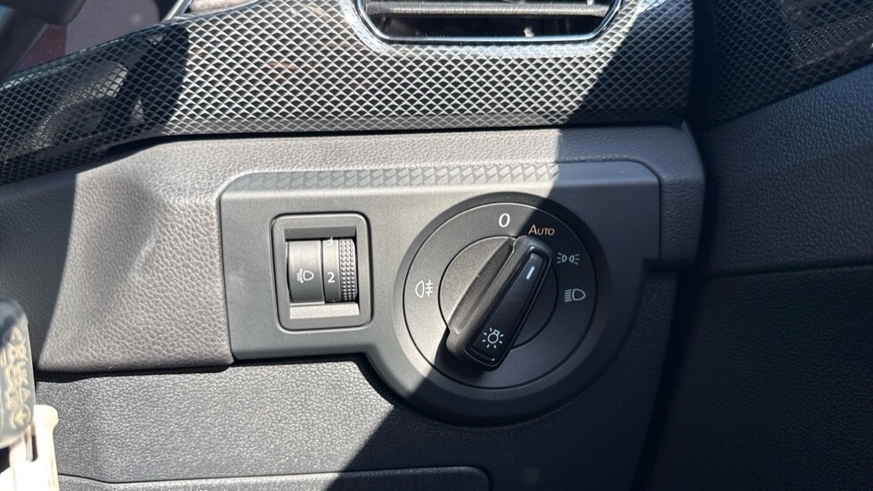 Used Volkswagen T-Cross 2025 for sale - 76328131: Photo 27