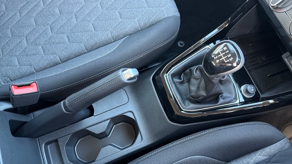 Used Volkswagen T-Cross 2025 for sale - 76328131: Photo 31