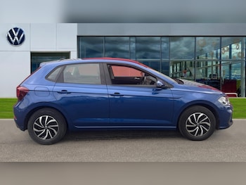 Used Volkswagen Polo 2023 for sale - 75652790: Photo