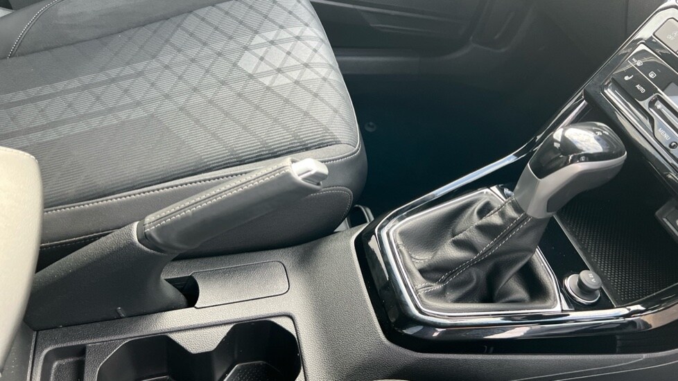 Used Volkswagen T-Cross 2024 for sale - 76796582: Photo 35