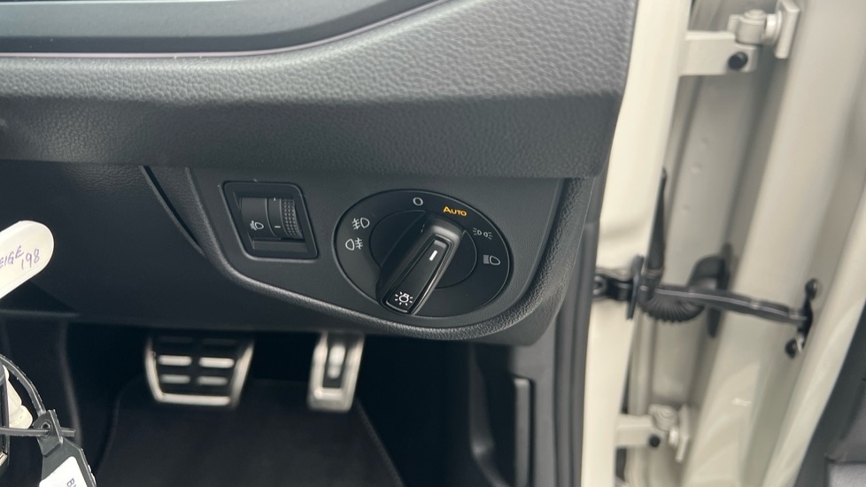 Used Volkswagen Taigo 2025 for sale - 76328304: Photo 49