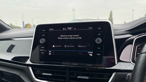 Used Volkswagen T-Roc 2023 for sale - 76312065: Photo 23