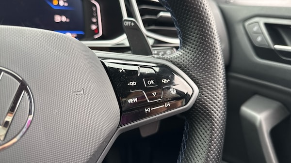 Used Volkswagen T-Roc 2023 for sale - 76312065: Photo 30
