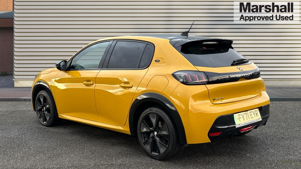 Used Peugeot 208 2021 for sale - 76684239: Photo 5