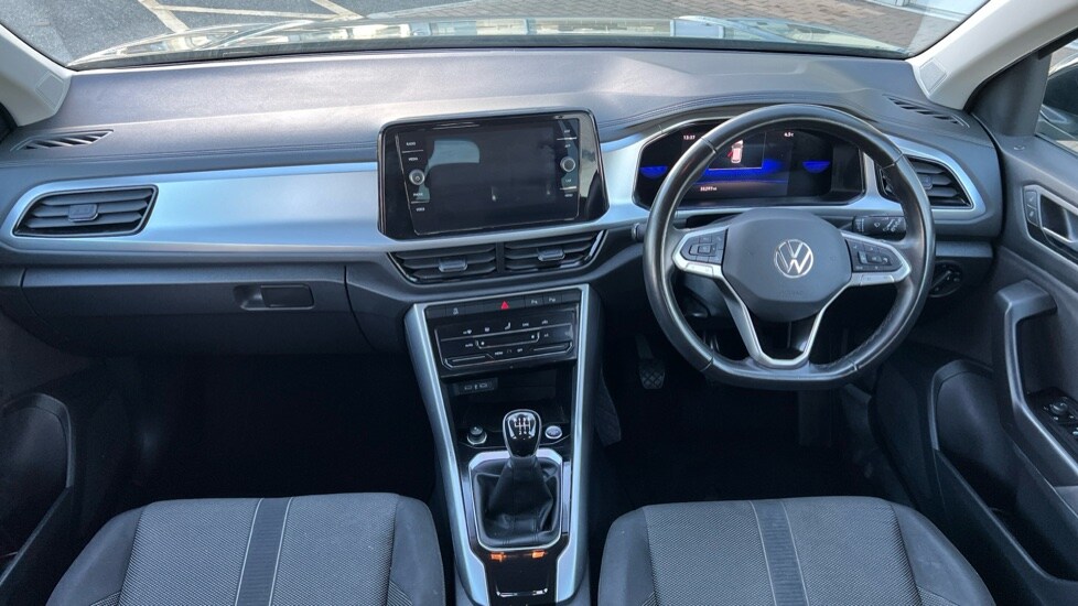 Used Volkswagen T-Roc 2024 for sale - 76796247: Photo 12