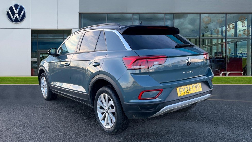 Used Volkswagen T-Roc 2024 for sale - 76796247: Photo 3