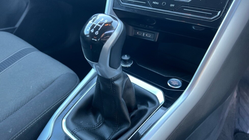 Used Volkswagen T-Roc 2024 for sale - 76796247: Photo 36