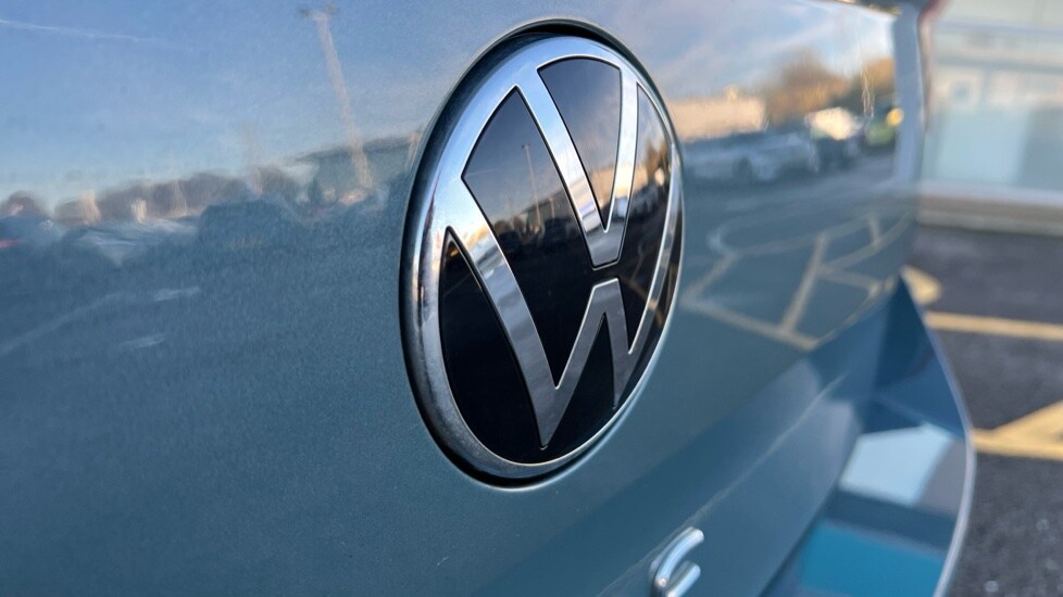 Used Volkswagen T-Roc 2024 for sale - 76796247: Photo 45