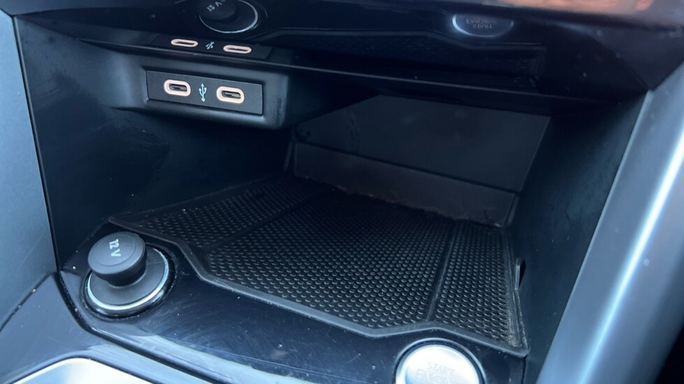 Used Volkswagen T-Roc 2024 for sale - 76796247: Photo 50