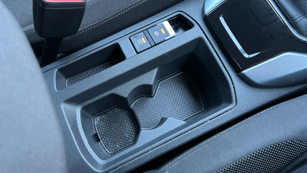 Used Volkswagen T-Roc 2024 for sale - 76796247: Photo 52