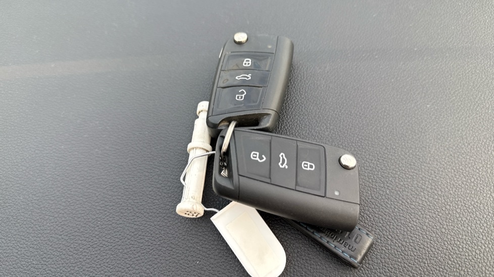Used Volkswagen T-Roc 2021 for sale - 76078970: Photo 24