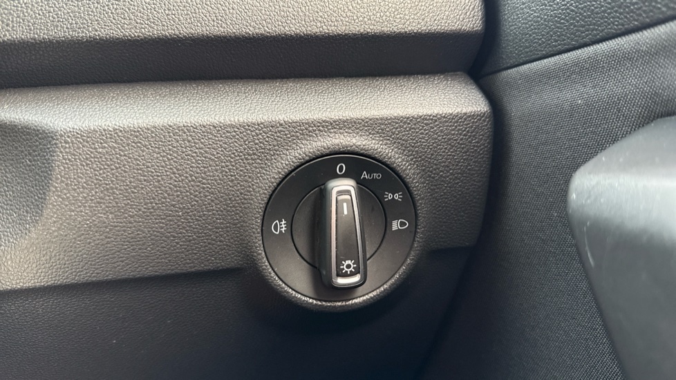 Used Volkswagen T-Roc 2021 for sale - 76078970: Photo 30
