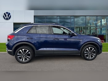 Used Volkswagen T-Roc 2021 for sale - 76078970: Photo 4