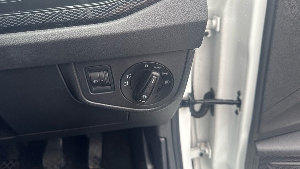 Used Volkswagen Taigo 2022 for sale - 76796251: Photo 44