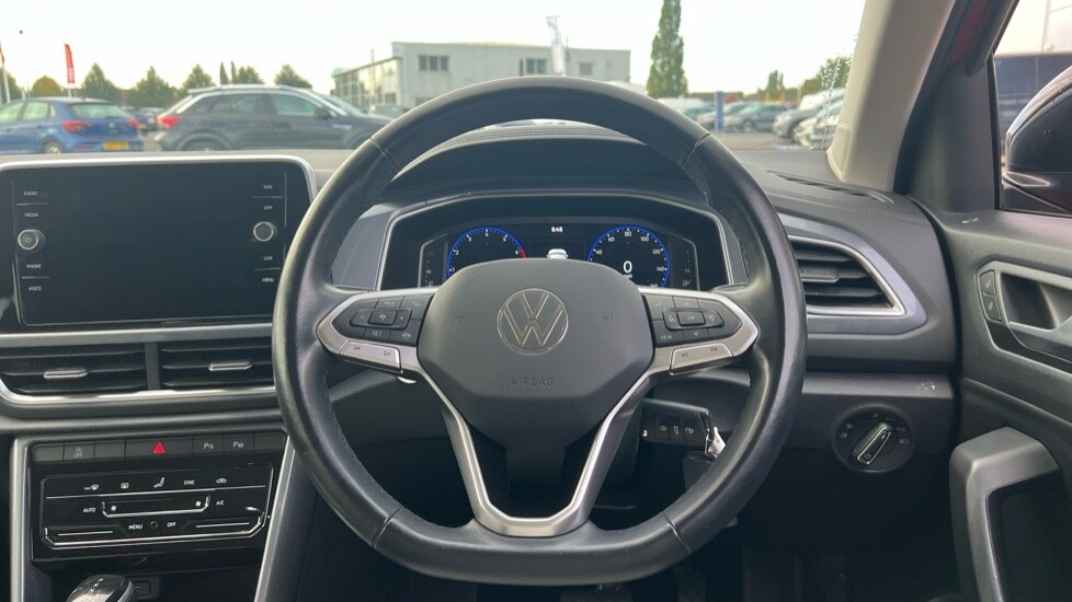 Used Volkswagen T-Roc 2022 for sale - 76079075: Photo 27