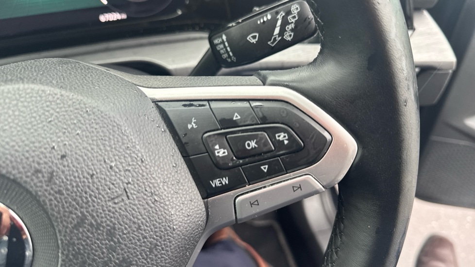 Used Volkswagen Golf 2020 for sale - 77059136: Photo 45