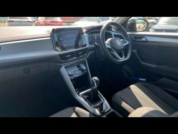 Used Volkswagen T-Roc 2022 for sale - 74447746: Photo