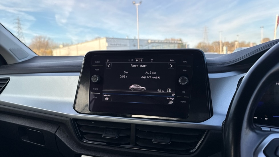 Used Volkswagen T-Roc 2023 for sale - 76796248: Photo 25