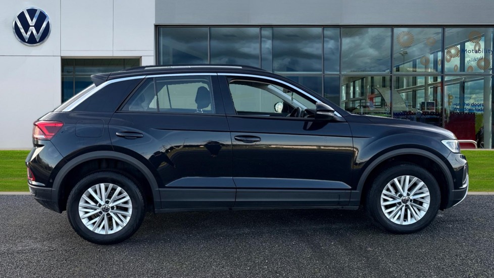 Used Volkswagen T-Roc 2023 for sale - 76796248: Photo 4