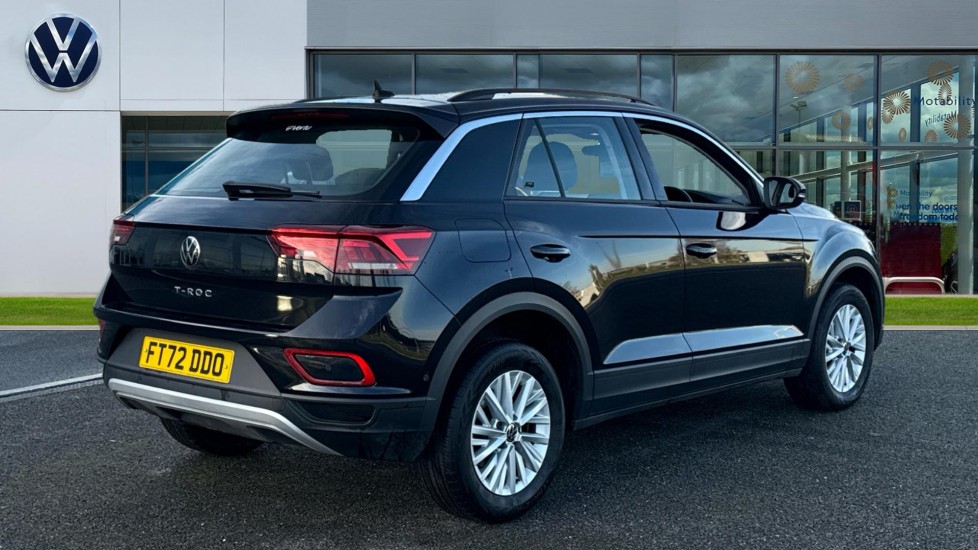Used Volkswagen T-Roc 2023 for sale - 76796248: Photo 8