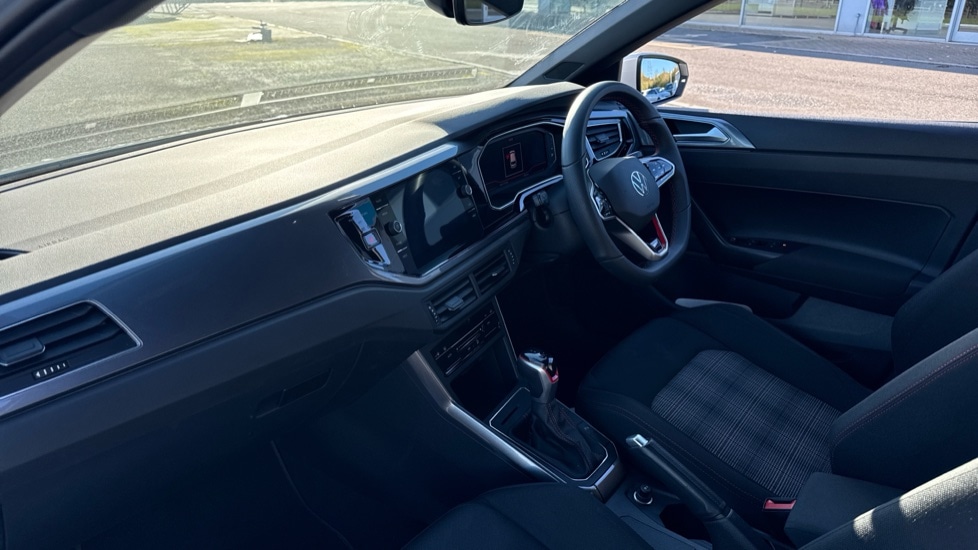 Used Volkswagen Polo 2022 for sale - 76593621: Photo 2