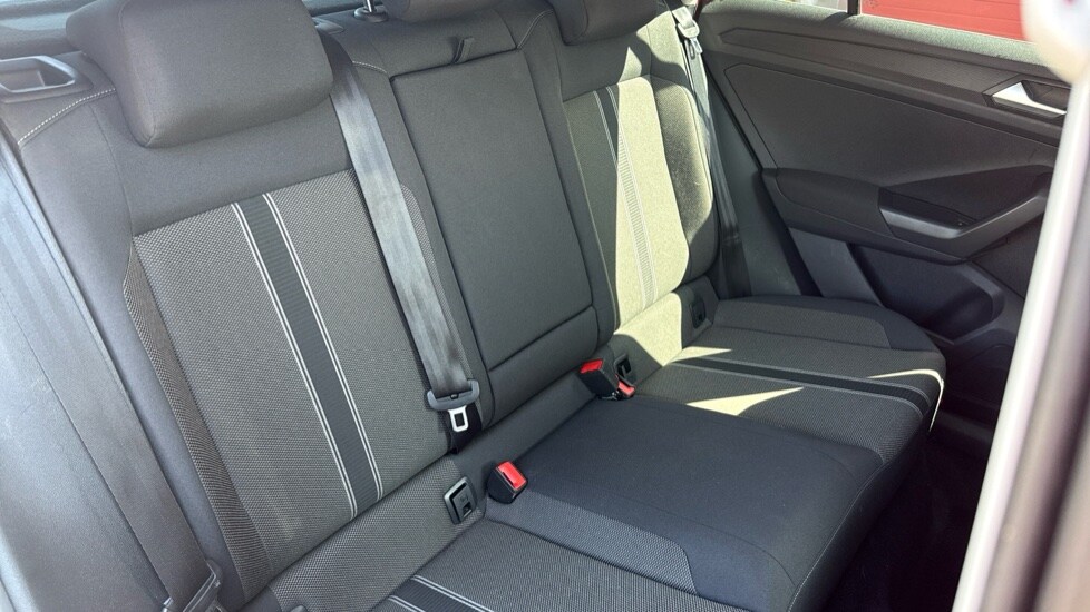 Used Volkswagen T-Roc 2019 for sale - 76589786: Photo 15