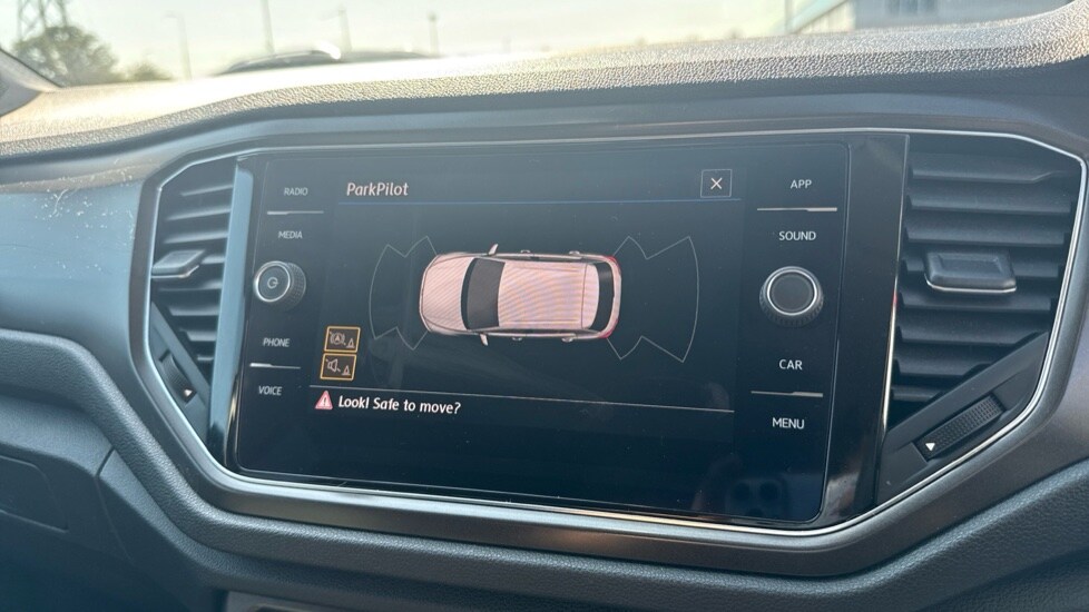 Used Volkswagen T-Roc 2019 for sale - 76589786: Photo 21