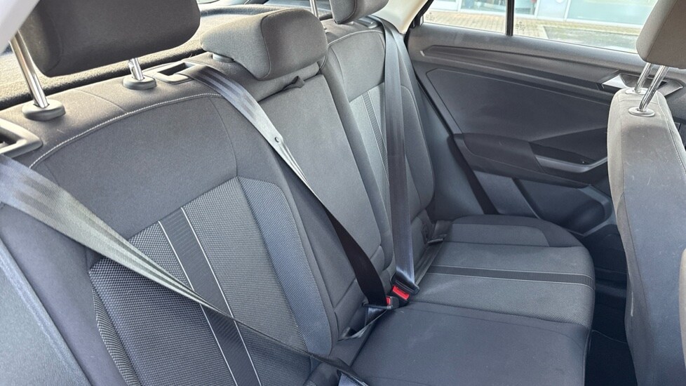 Used Volkswagen T-Roc 2023 for sale - 76660789: Photo 15