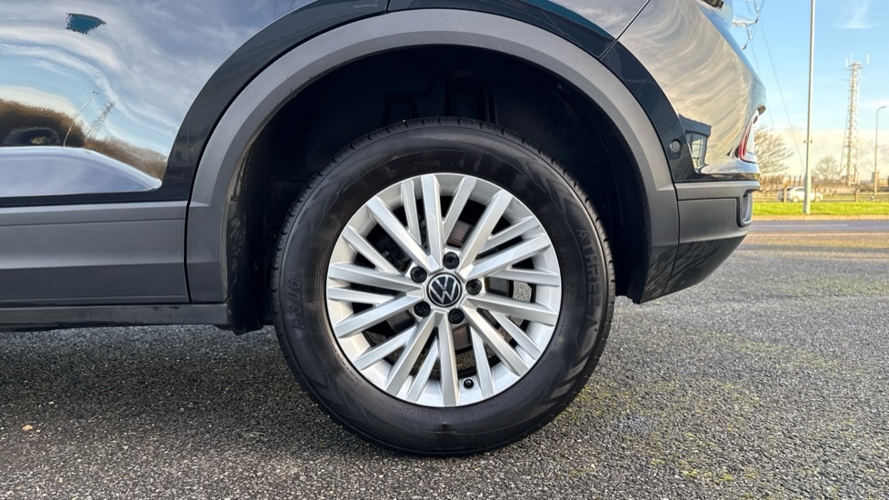 Used Volkswagen T-Roc 2023 for sale - 76660789: Photo 18