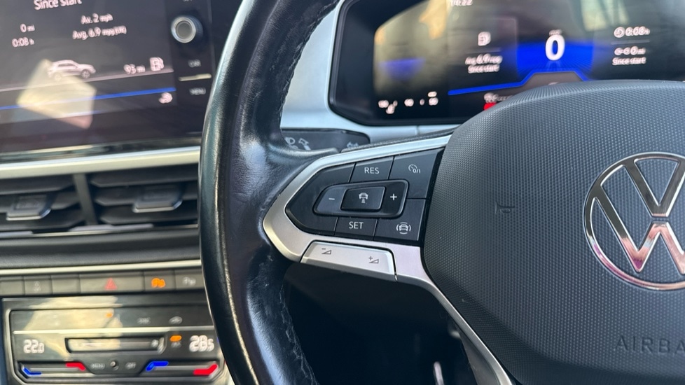 Used Volkswagen T-Roc 2023 for sale - 76660789: Photo 28