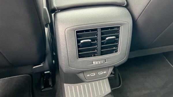 Used Volkswagen T-Roc 2025 for sale - 75652760: Photo 34