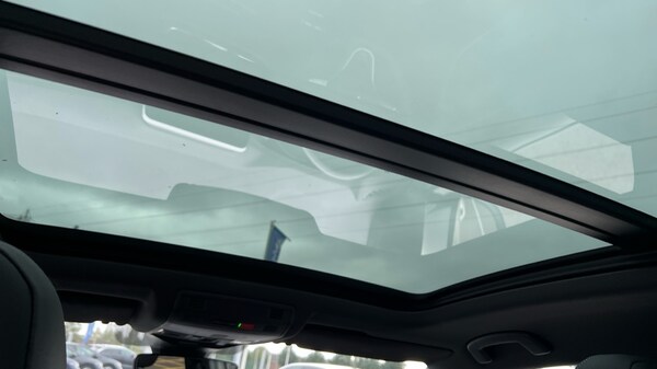 Used Volkswagen T-Roc 2025 for sale - 75652760: Photo 38