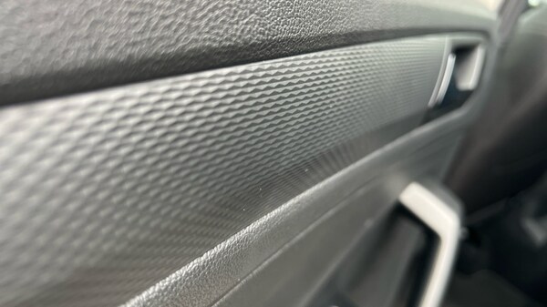 Used Volkswagen T-Roc 2025 for sale - 75652760: Photo 45