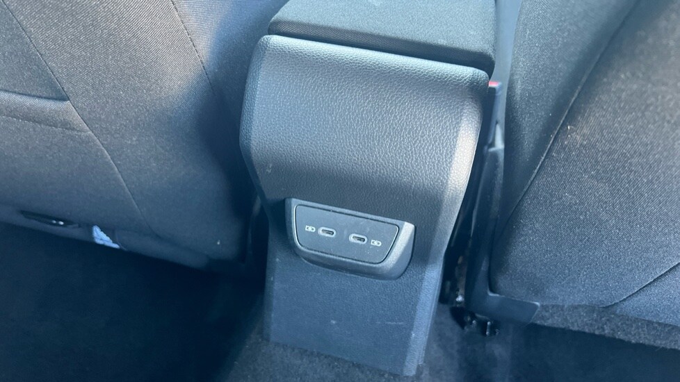 Used Volkswagen Polo 2023 for sale - 76130388: Photo 34